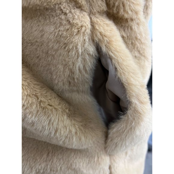 Women's Sand Brown Faux Fur Vest Qiye Size M, hook and eye clousure - Picture 5 of 10
